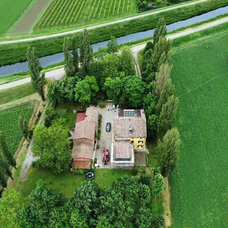 B&B Il Naviglio Di Antonelli Fabio Bastiglia Exterior foto