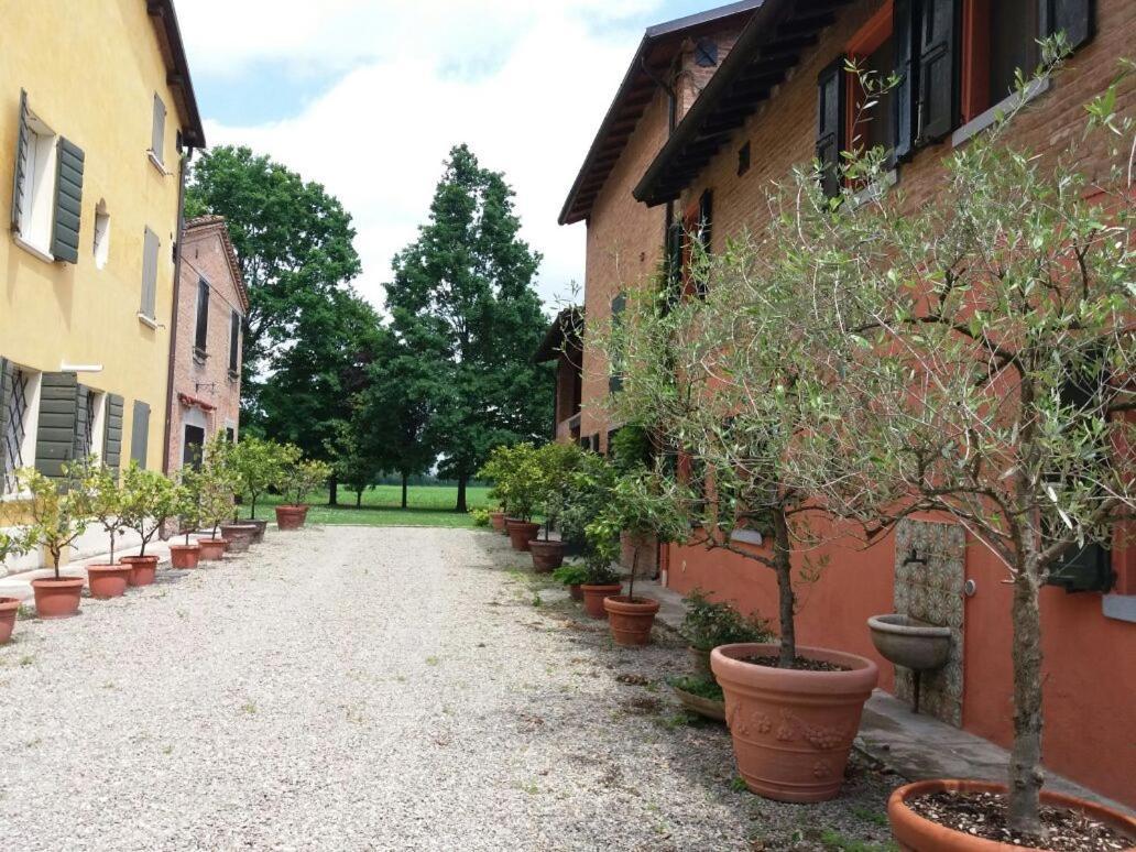 B&B Il Naviglio Di Antonelli Fabio Bastiglia Exterior foto