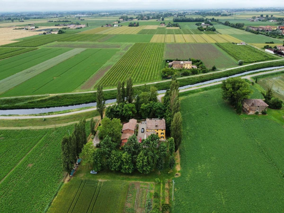 B&B Il Naviglio Di Antonelli Fabio Bastiglia Exterior foto
